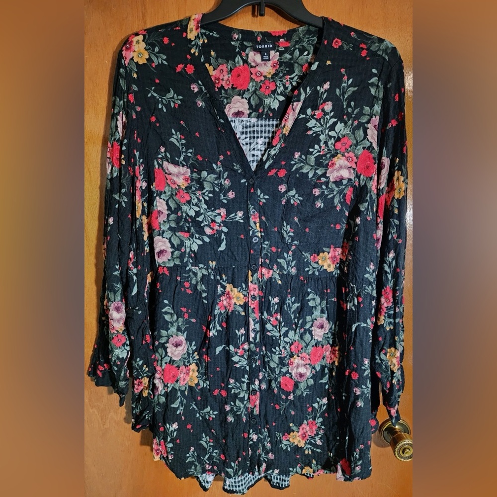 Women’s Torrid Black Print Blouse 4X